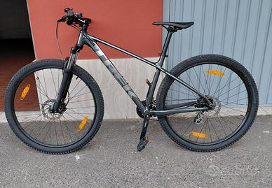 Bici marca Trek modello Marlin 5 taglia L