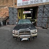 Ricambi Nissan Navara 2.5 dci del 2001