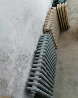 3 termosifoni in ghisa