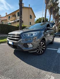 Ford kuga 1.5 tdci ST line