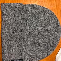 Cappello grigio H&M