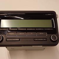 1K0035186AA AUTORADIO VOLKSWAGEN GOLF 6 103K