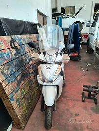 Scooter Honda SH 300