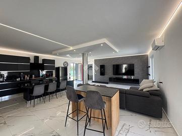 VILLA SINGOLA A SUNO