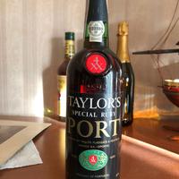 Bottiglie d'epoca, posso vendere anche al dettagli