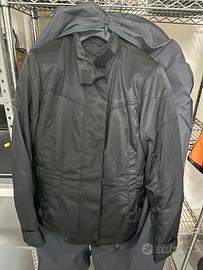 Giubbino in pelle per la moto Bering