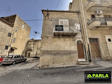 Casa indipendente di 100 m² con 5 locali a Ravanus