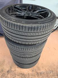 Gomme 255/40/R19 Continental