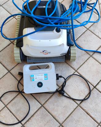 pulitore per piscina