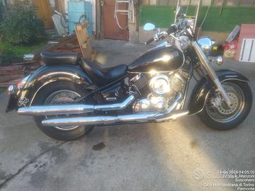 Yamaha dragstar xvs 1100 A classic