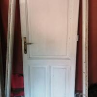 Porte antiche in legno