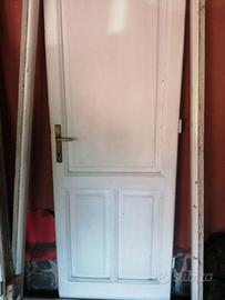 Porte antiche in legno