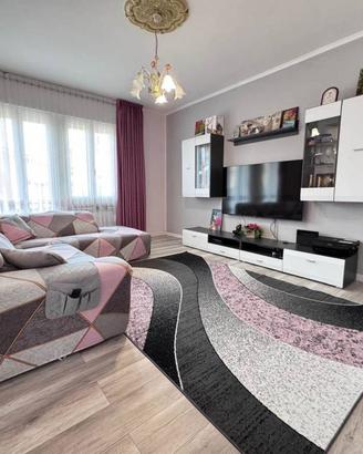 Villa di 170 m² con più di 5 locali e box auto a E