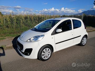 Peugeot 107 anno 2013 NuovA 1.0 68CV 5p. Active