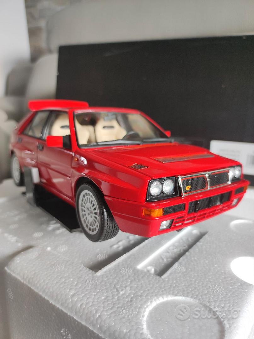 Kyosho Lancia Delta HF Integrale レッド Kyosho 1:18 scale Lancia Delta HF integrale Evozione II/EVO2