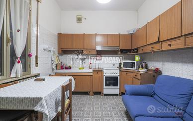 APPARTAMENTO IN VILLA IN ZONA SERVITA
