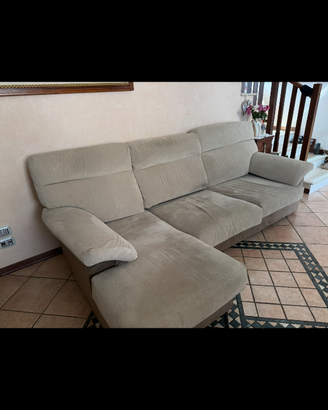 Divano in buono stato
