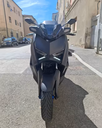 yamaha xmax300 -nuovo-