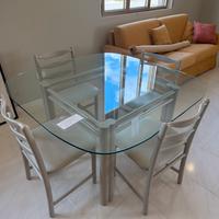 Tavolo + 4 sedie firmato "Nicolini" anni 70