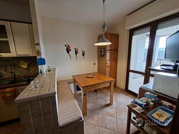 tavolo cucina massiccio apribile  e mobile  vertic