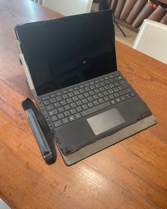 Microsoft Surface Pro (2017) i5 8GB 128GB + access
