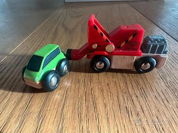 BRIO 33528 Carro Attrezzi + Auto Verde