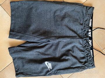 Pantaloncini Nike