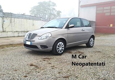 Lancia Ypsilon 1.2 Versus