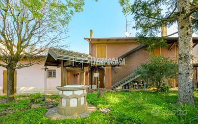 Casa Indipendente di ampie metrature su due livell