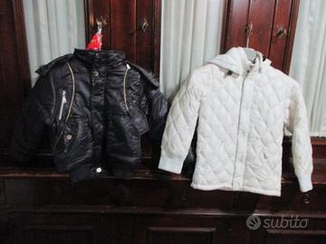 Nr. 2 giubbini per 4 anni con cappuccio(E 7/E 12)