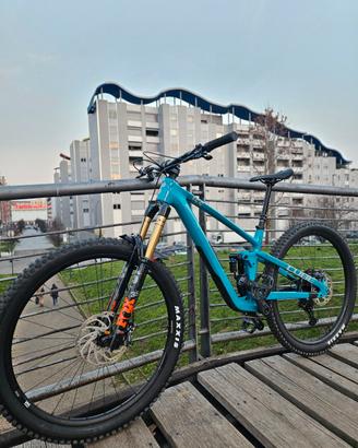 CUBE STEREO ONE 155 SLX con garanzia, ammo e forca