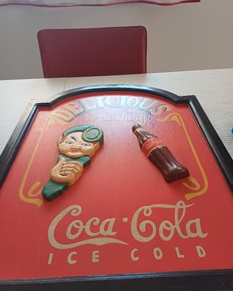 insegne pubblicitarie vintage in rilievo