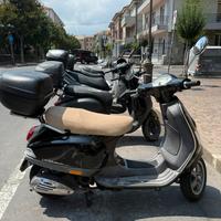 Vespa 50cc LX
