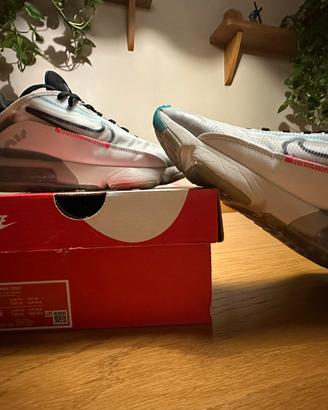W  AIR  MAX 2090