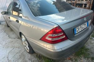 Mercedes 200d belrlina