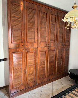 Armadio in legno