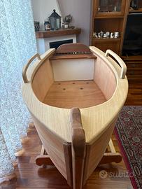 Culla a dondolo in legno neonati