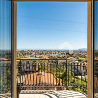 Panoramico Appartamento 120 mq con Posti Auto