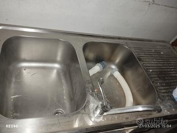 lavandino con fontana industriale 