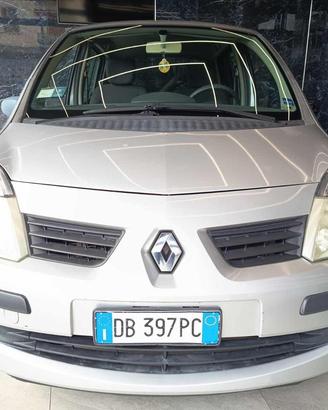 RENAULT Modus 1.2 16V Confort Dynamique