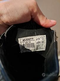 Stivali Alcott neri con borchie Abbigliamento e Accessori In vendita a Modena