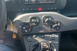 Fiat Panda Hybrid 1000cc km 9600