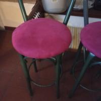 sgabelli con gambe in ferro 