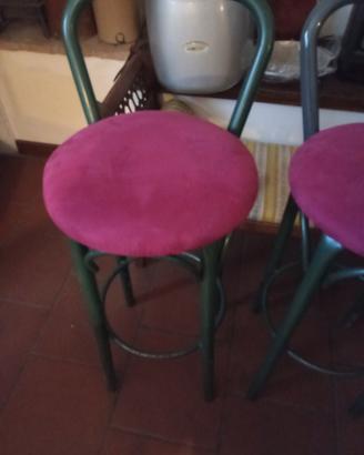 sgabelli con gambe in ferro 