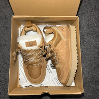 UGG Lowmel  Castagna EU 39
