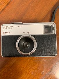 MACCHINA FOTOGRAFICA KODAK INSTAMATIC 133