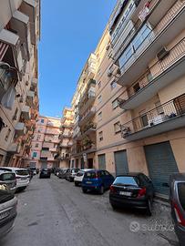 4 Vani con Ampio Terrazzo Pressi Oreto/Stazione