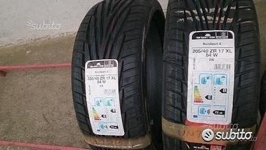 205 40 17 uniroyal nuove