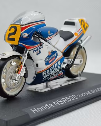 Modellino MotoGP Honda NSR500 - Gardner 1987