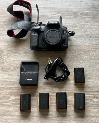 KIT Canon EOS 7D Mark II/obiettivo 50mm/5 batterie